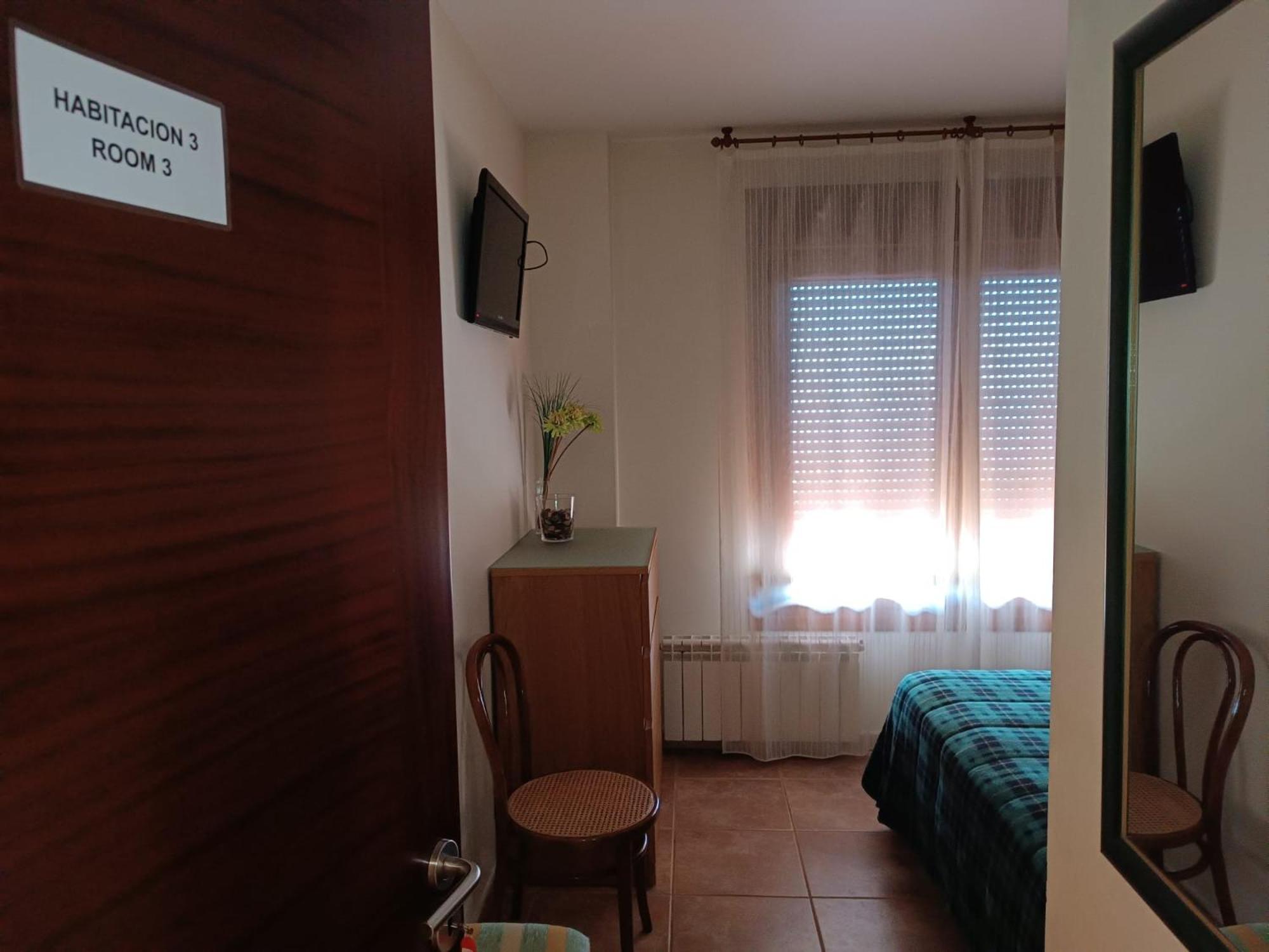 Rooms Peregrinos B Casa Alicia Rosal Екстериор снимка