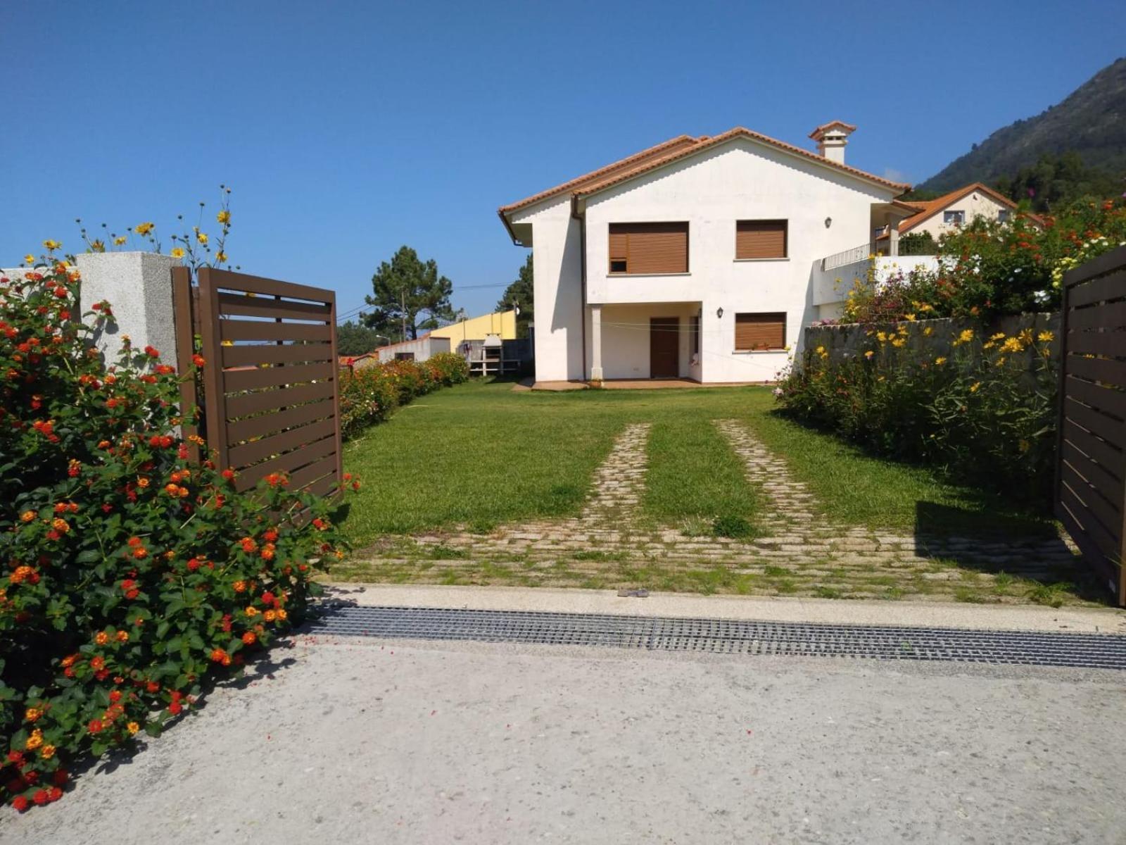 Rooms Peregrinos B Casa Alicia Rosal Екстериор снимка