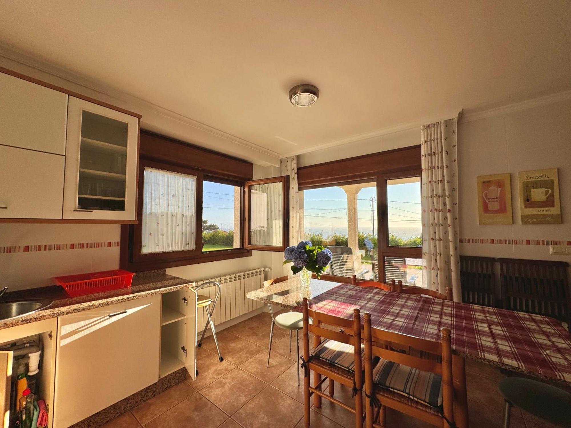 Rooms Peregrinos B Casa Alicia Rosal Екстериор снимка